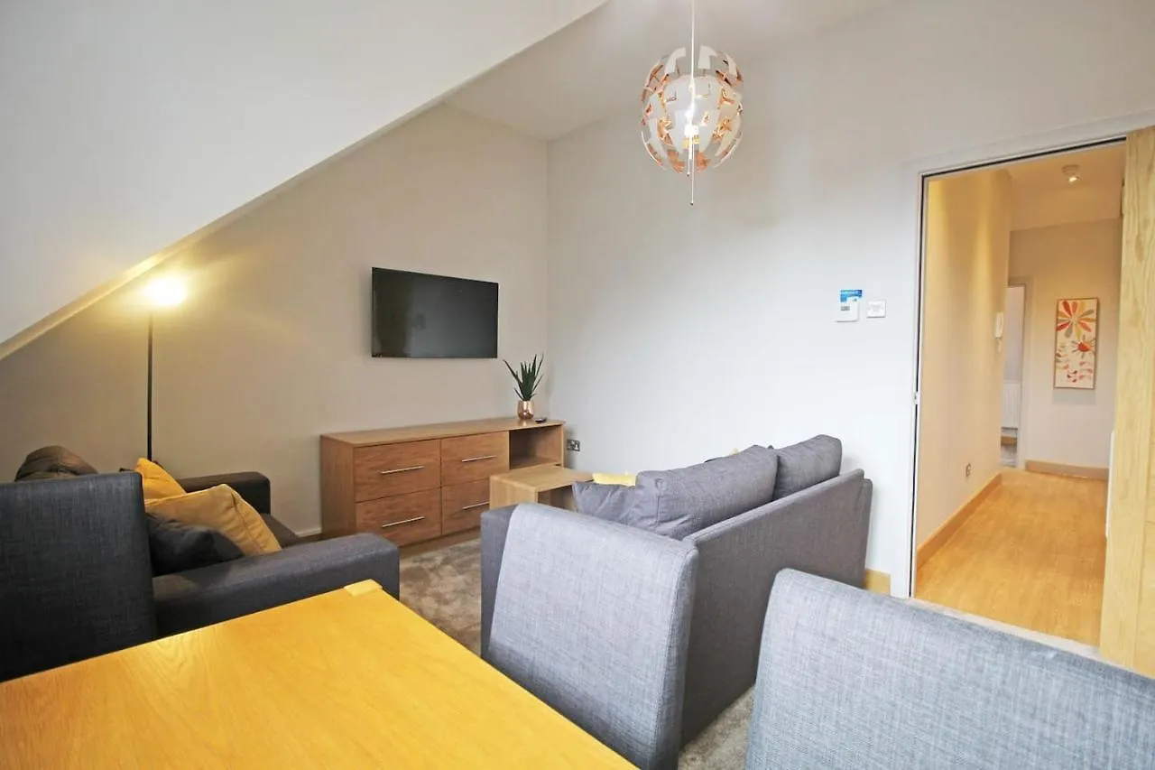 Hunters Walk - Luxury Central Chester Apartment - Free Parking