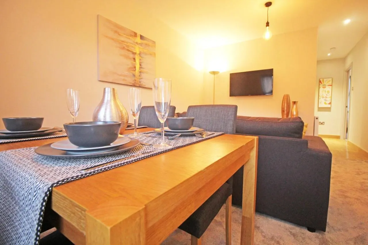 Hunters Walk - Luxury Central Chester Apartment - Free Parking