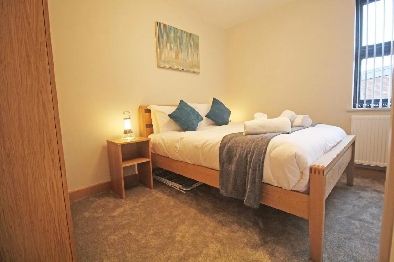 Hunters Walk - Luxury Central Chester Apartment - Free Parking